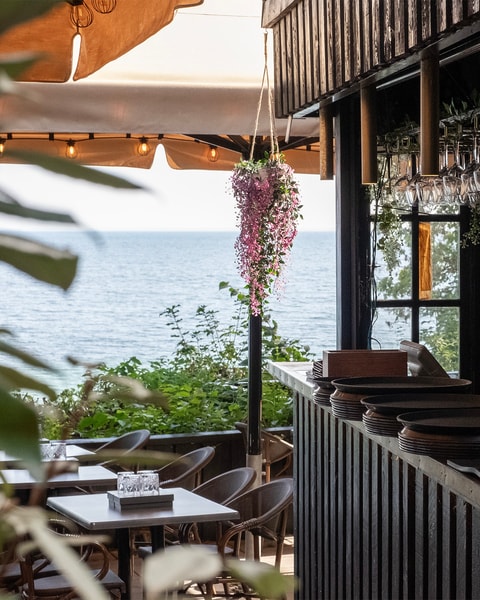 Strandmøllekroens 6 anretninger i 3 serveringer: