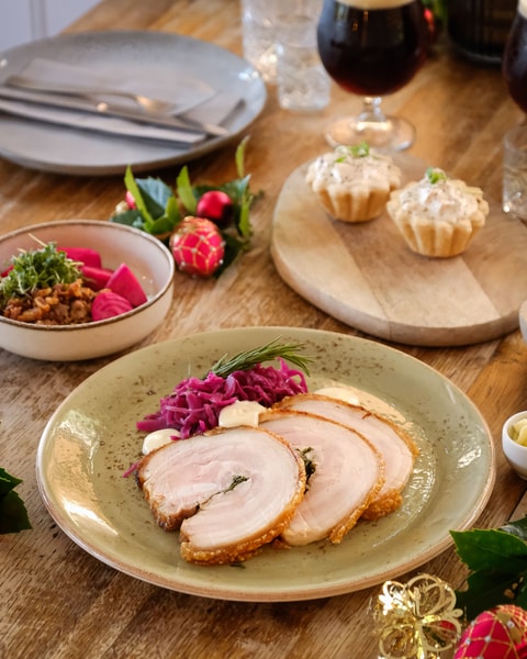 Forkæl smagsløgene med Strandmøllekroens Julemenu!