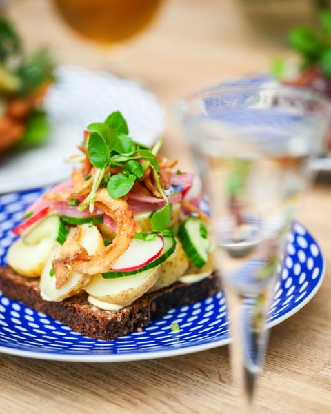 2 stk. Valgfri Smørrebrød hos Frederiksberg Rådhuskælder