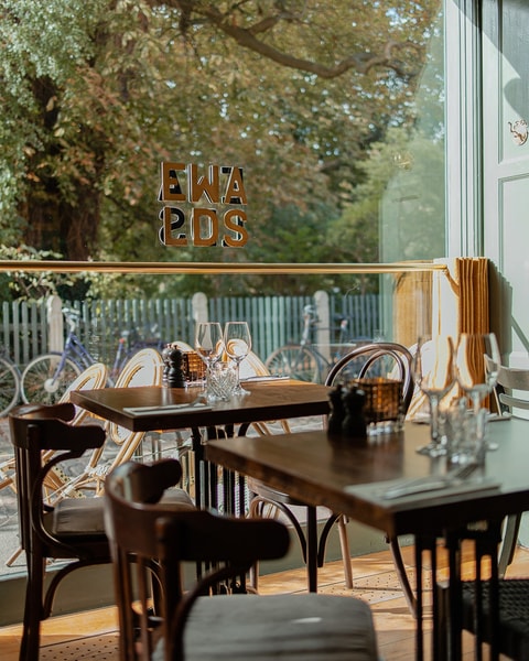 Moules Frites eller Tatar hos EWALDS Brasserie