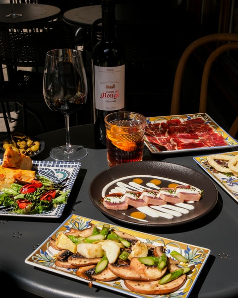 Tapas Menu for 2 hos El Tapeo de Cervantes - Spansk Passion og Lækker Mad