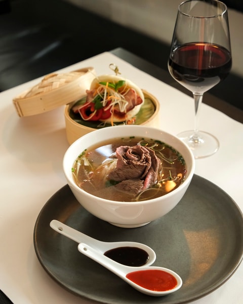 BAO og PHO | Hos 4-stjernede The Vietnamese
