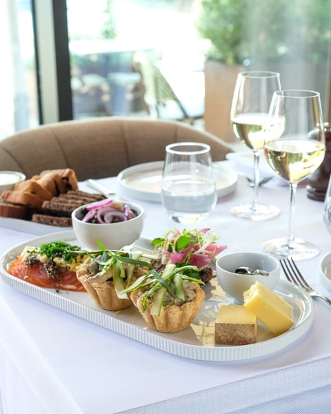 Sommerfrokost på nyåbnede Restaurant NU & DA