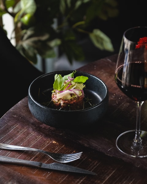 NY MENU: Valgfri 3-retters på Den Blå Hund - Legendarisk Frederiksberg-Café