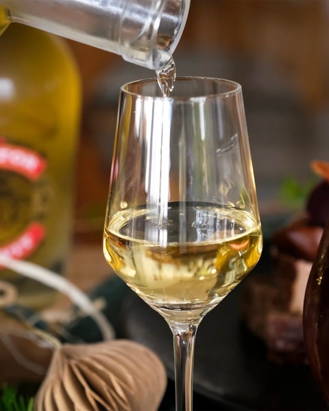 Strandmøllekroens Julebord - En højtidelig menu i stemningsfyldte omgivelser!