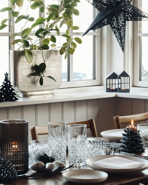 Strandmøllekroens Julebord - En højtidelig menu i stemningsfyldte omgivelser!