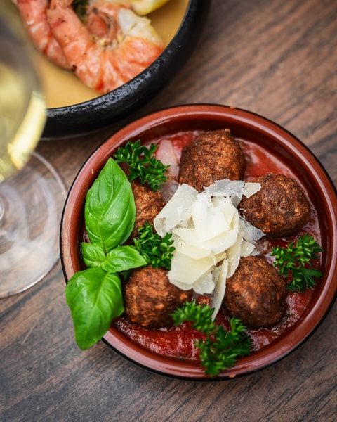 8 Valgfri Tapasanretninger hos Tango y Vinos - En Aften For 2