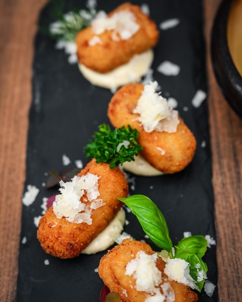 8 Valgfri Tapasanretninger hos Tango y Vinos - En Aften For 2