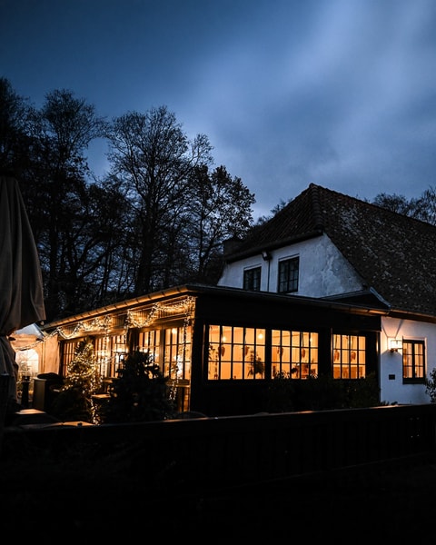 Strandmøllekroens Julebord - En højtidelig menu i stemningsfyldte omgivelser!