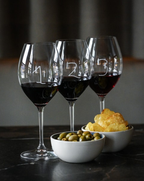 Eksklusiv Blindsmagning Hos Vininvestoren - 3 Glas, 3 Prisklasser, 1 Udfordring