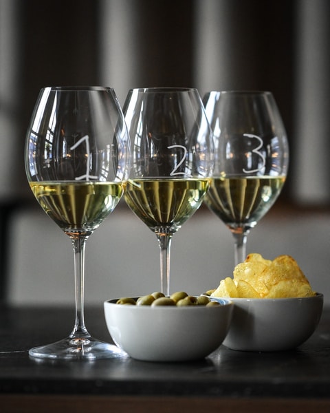 Eksklusiv Blindsmagning Hos Vininvestoren - 3 Glas, 3 Prisklasser, 1 Udfordring