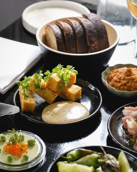 Frokost på Den Gule Cottage - 7 anretninger med udsigt til Øresund