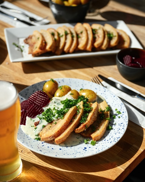 Stegt Flæsk Ad Libitum - Frederiksberg Rådhuskælder