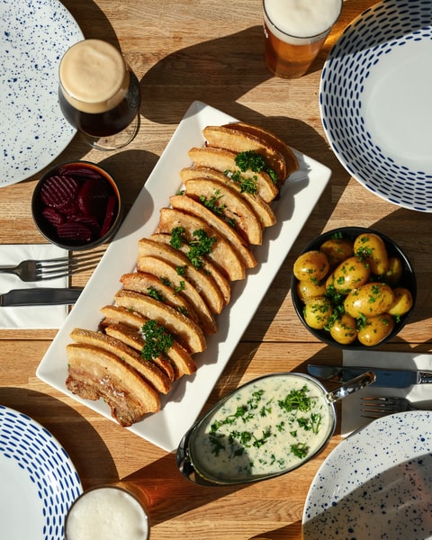 Stegt Flæsk Ad Libitum - Frederiksberg Rådhuskælder