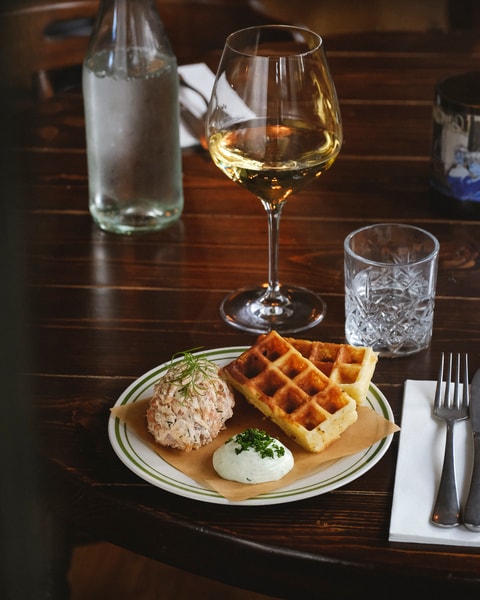 Nyd Julen på Frederiksberg - 3-Retters Vintermenu på EWALDS Brasserie