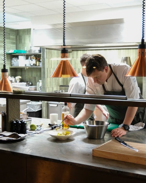 2 Valgfri Smørrebrød + Dessert Hos Pier 3 - Danske Klassikere ved Kajen