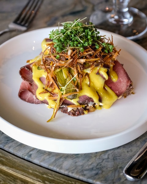 2 Valgfri Smørrebrød + Dessert Hos Pier 3 - Danske Klassikere ved Kajen