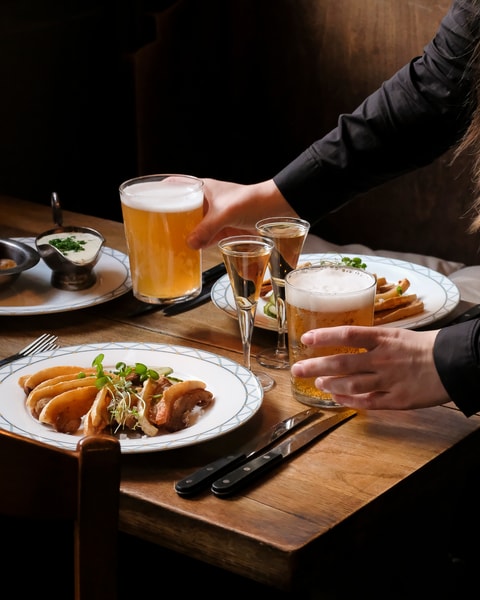 Stegt Flæsk m. Persillesovs - Nyhavns Færgekro