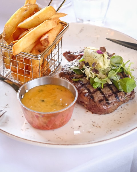 Valgfri 3-retters på Dag H - Mærk Vinterstemningen på Østerbros Skønneste Beliggenhed