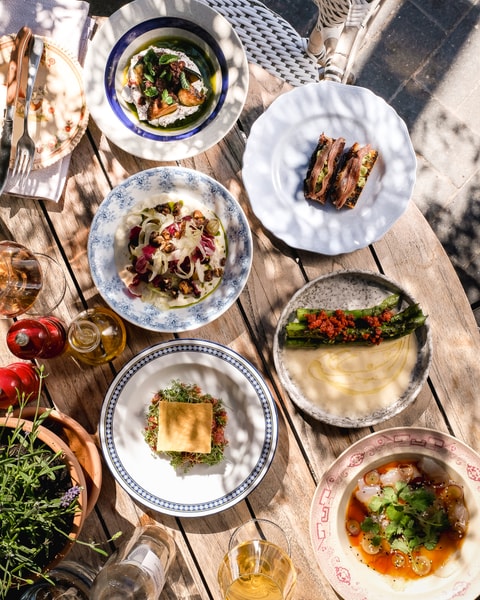 6 Anretninger på Bjørn & Delfino på Havnekajen