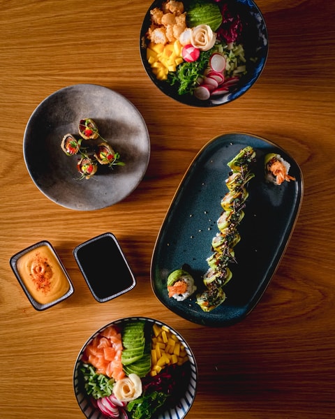 Sushi Lovers - Chirashi Bowl & Menuer