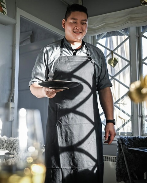 Frokost med 7 anretninger på Den Gule Cottage
