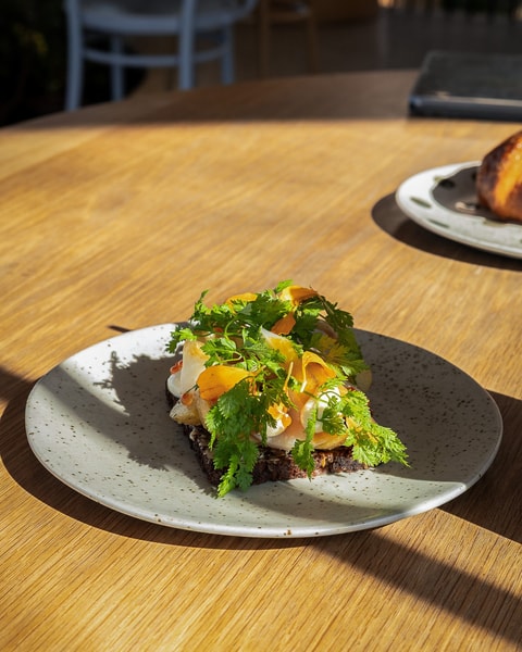 2 Valgfri Stykker Smørrebrød på Væksthuset