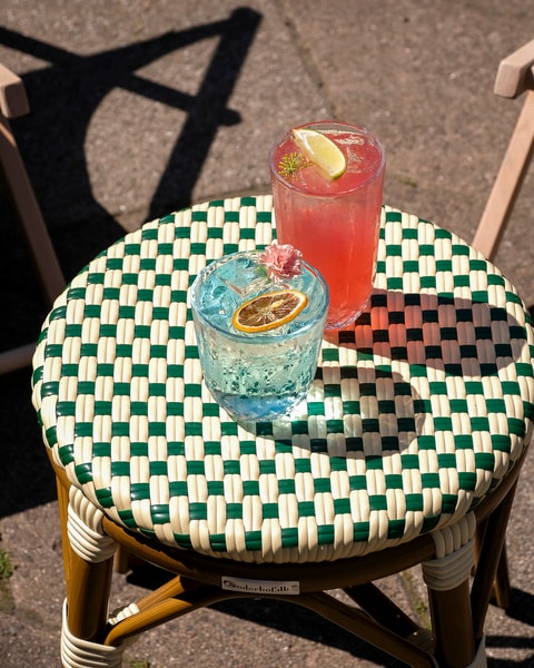 Cocktails & Snacks - Den Blå Hund's Nyåbnede Udebar på Frederiksberg