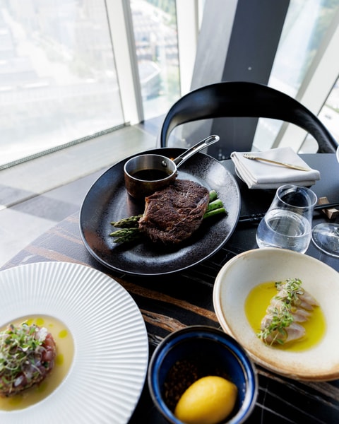 6-Retters Aftenmenu - Oplev "Rejsen" på SUKAIBA