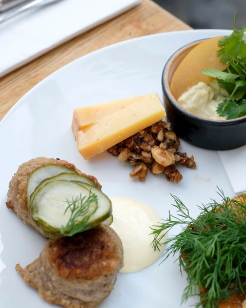 Frokostplatte hos Frederiksberg Rådhuskælder