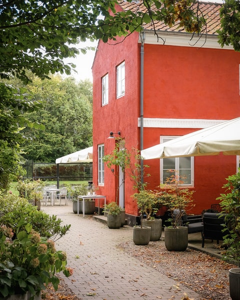 2-retters frokost på Den Røde Cottage