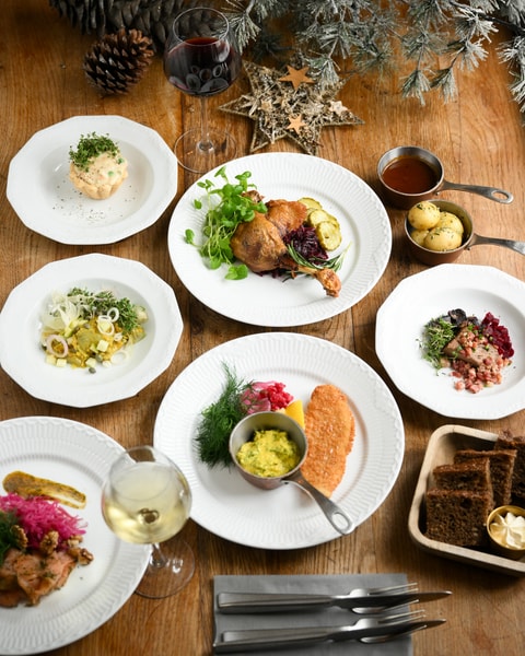 Oplev Strandmøllekroens Julebord - Højtidelig Menu i Stemningsfyldte Omgivelser!
