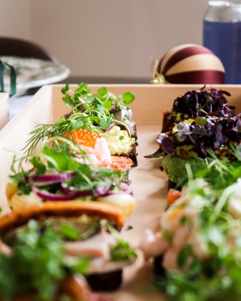 NYHED: ½ PRIS på de nye "Halve"-Smørrebrødsvidundere fra Danish Minies