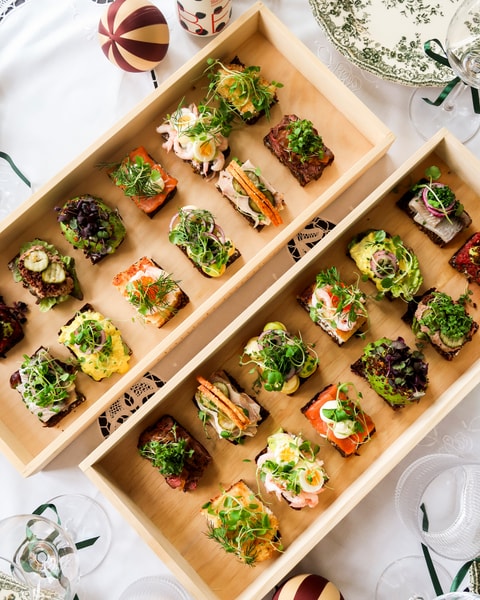 NYHED: ½ PRIS på de nye "Halve"-Smørrebrødsvidundere fra Danish Minies