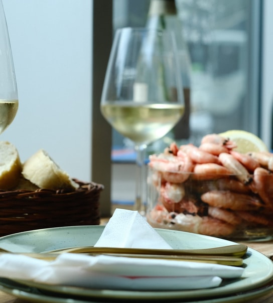 Pil-selv-rejer ad libitum + vin