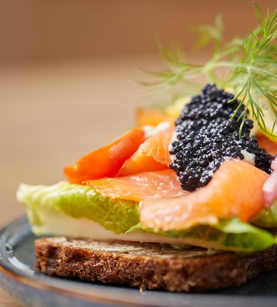 Frokost med havneudsigt