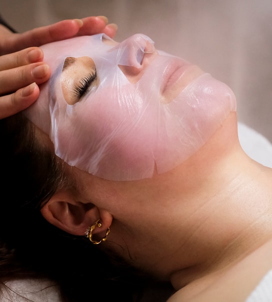 75 min. Collagen Booster-ansigtsbehandling