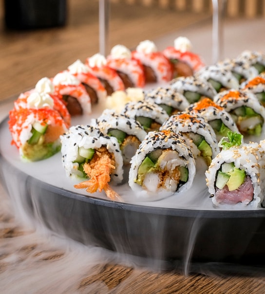 Sushi og vin fra Taya Sushi - spar 51 %