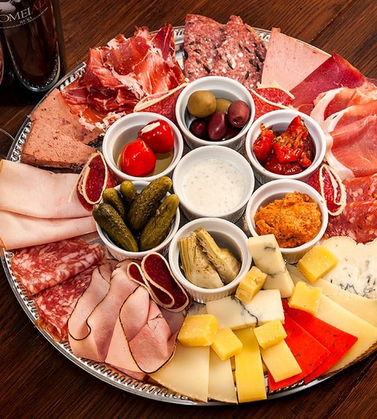 Luksus Tapas med over 20 forskellige tapas hos Lundgren VIP