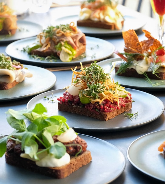 2 stk. Smørrebrød hos Meyers Spisehus