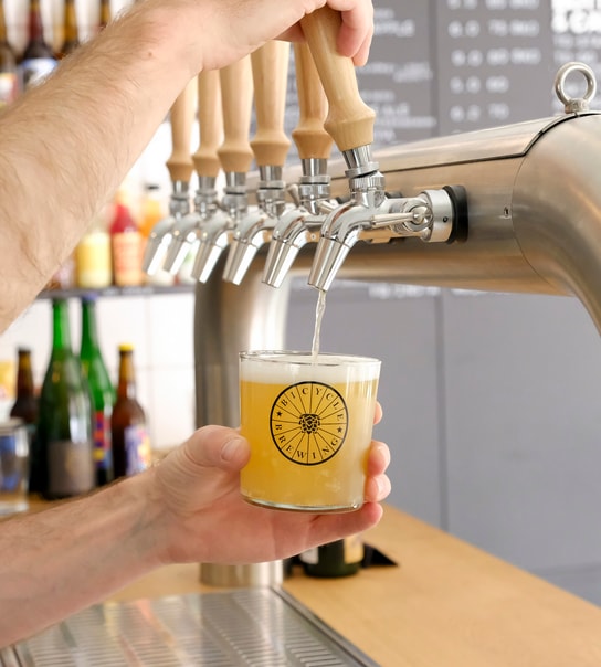 Anbefalet i Politiken: Halv pris på ALT hos landets lækreste ciderbar - cider og specialøl to stay eller to go!