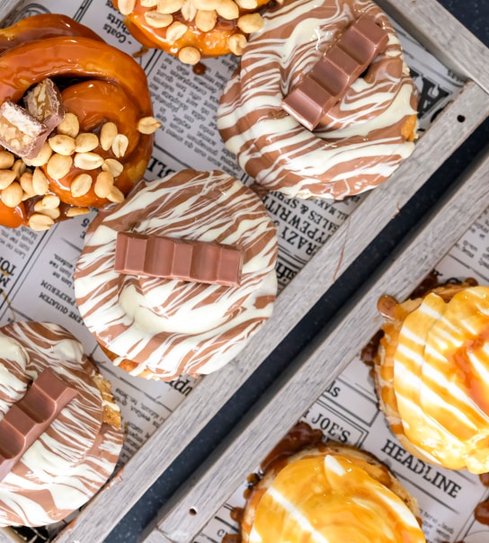 Byg-selv-cinnabun inkl. 3 toppings - Vesterbro