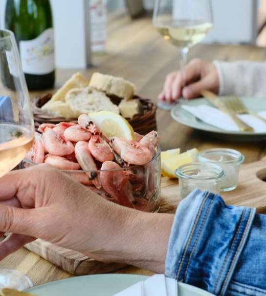 Pil-selv-rejer ad libitum  for 2 pers. + 1 flaske vin