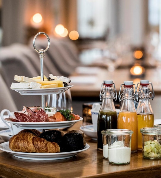 Luksuriøs brunchbuffet på Marienlyst Strandhotel