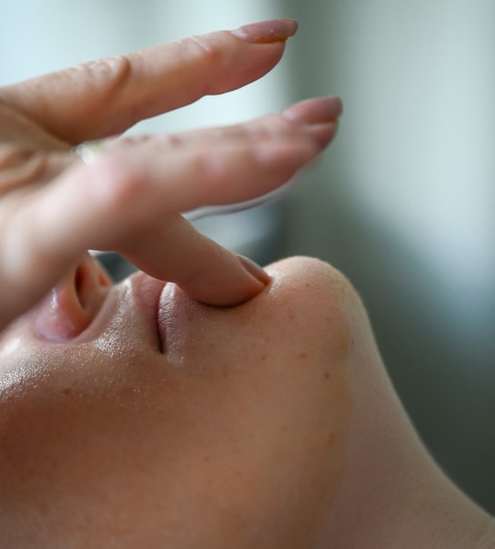 Japansk Lifting el. Gua Sha-ansigtsbehandling