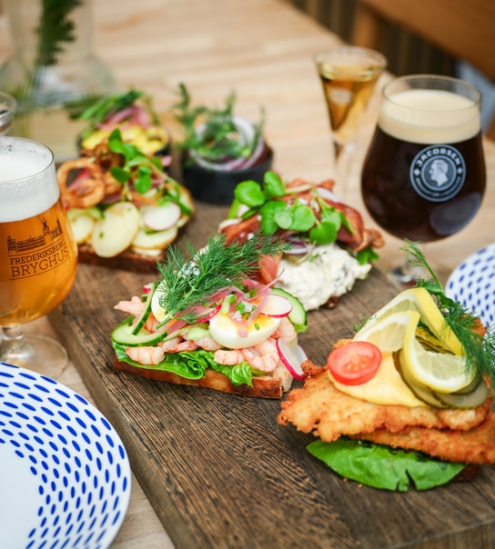 2 stk. Valgfri smørrebrød hos Frederiksberg Rådhuskælder