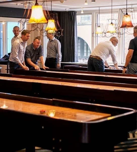 Oplagt gaveidé: Shuffleboard el. 5-kamp + tilbehør