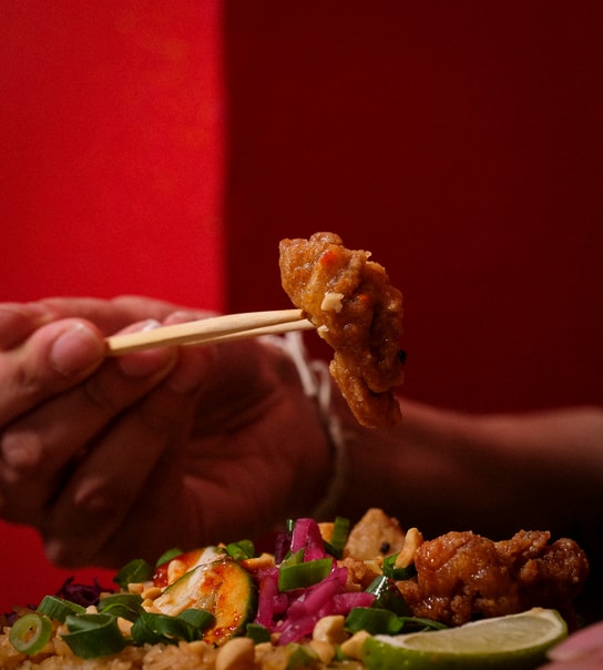 Valgfri combo: Smag på den lækre Korean Style Fried Chicken hos Red Temper!