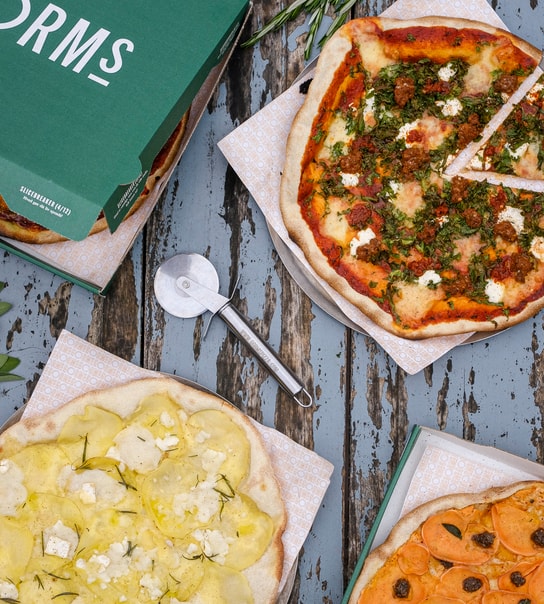 Spar 50 % på landets bedste pizza: Valgfri takeaway pizza fra GORMs - 3 lokationer og mulighed for levering!