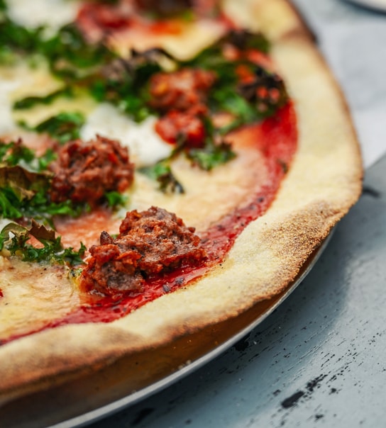 Spar 50 % på landets bedste pizza: Valgfri takeaway pizza fra GORMs - 3 lokationer og mulighed for levering!